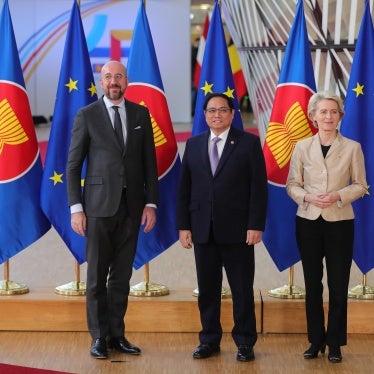 European Council President Charles Michel (L), Vietnamese Prime Minister Pham Minh Chinh (C), and European Commission President Ursula von der Leyen at the EU-ASEAN commemorative summit at the EU headquarters in Brussels, Belgium, December 14, 2022. (